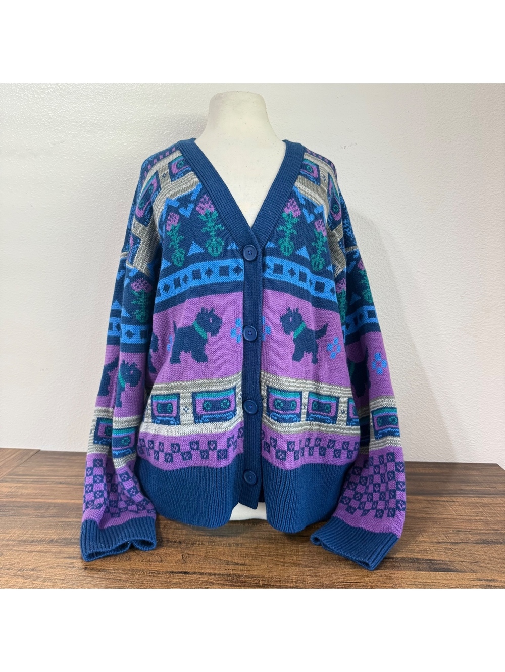Netflix Stranger Things No Boundaries XXL Button Up Sweater